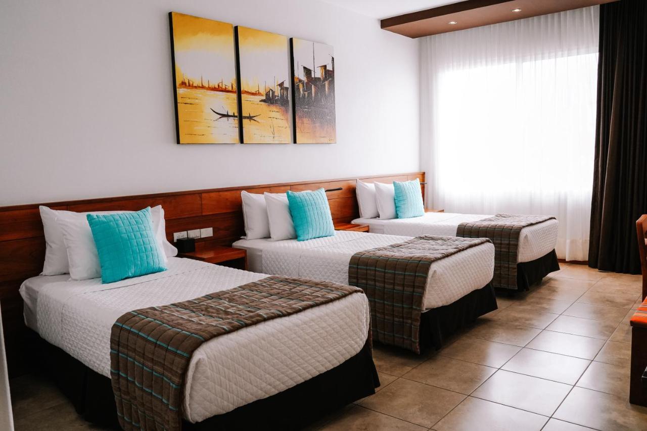 Hotel Cucuve 푸에르토아요라 외부 사진