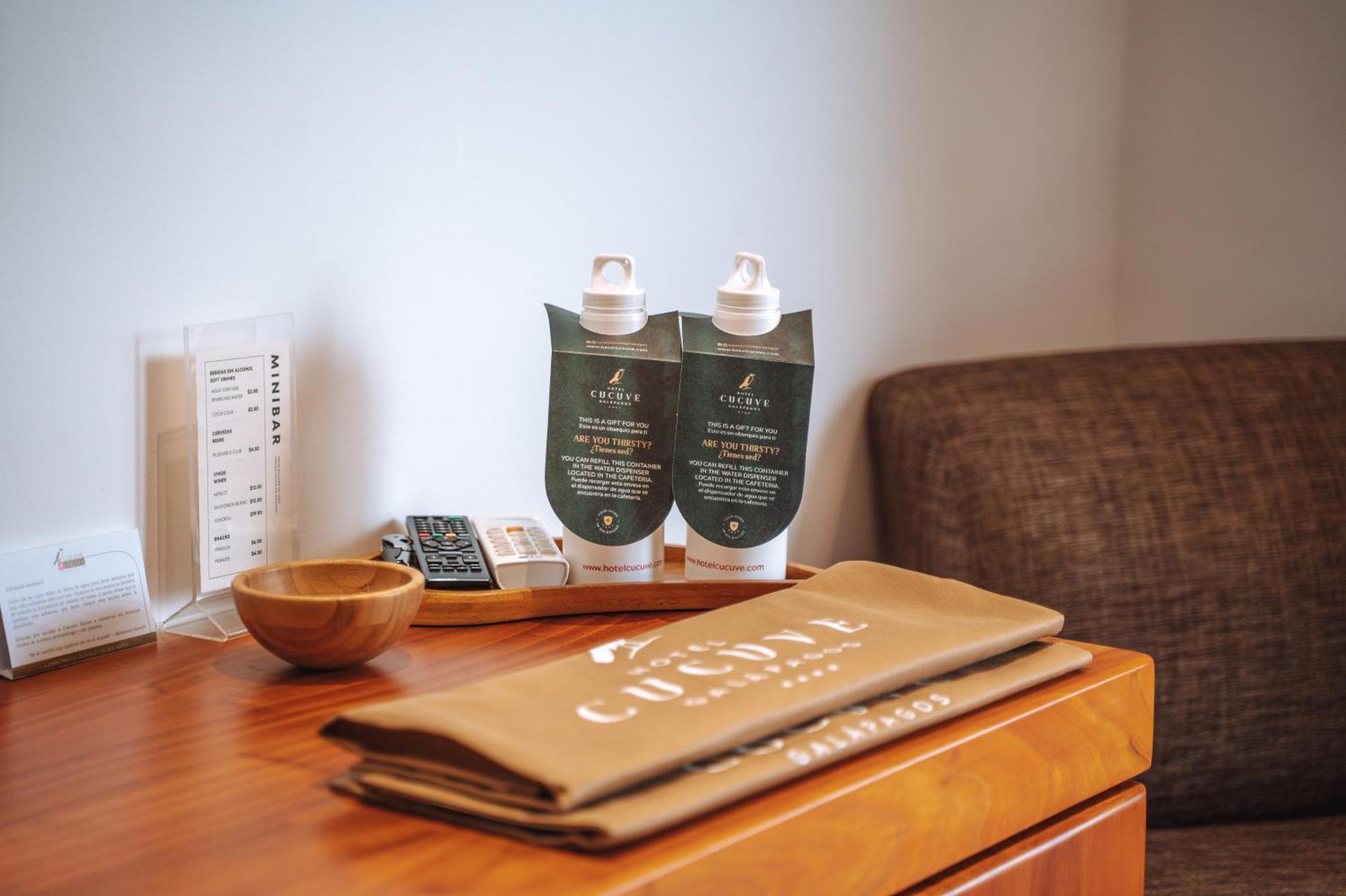 Hotel Cucuve 푸에르토아요라 외부 사진