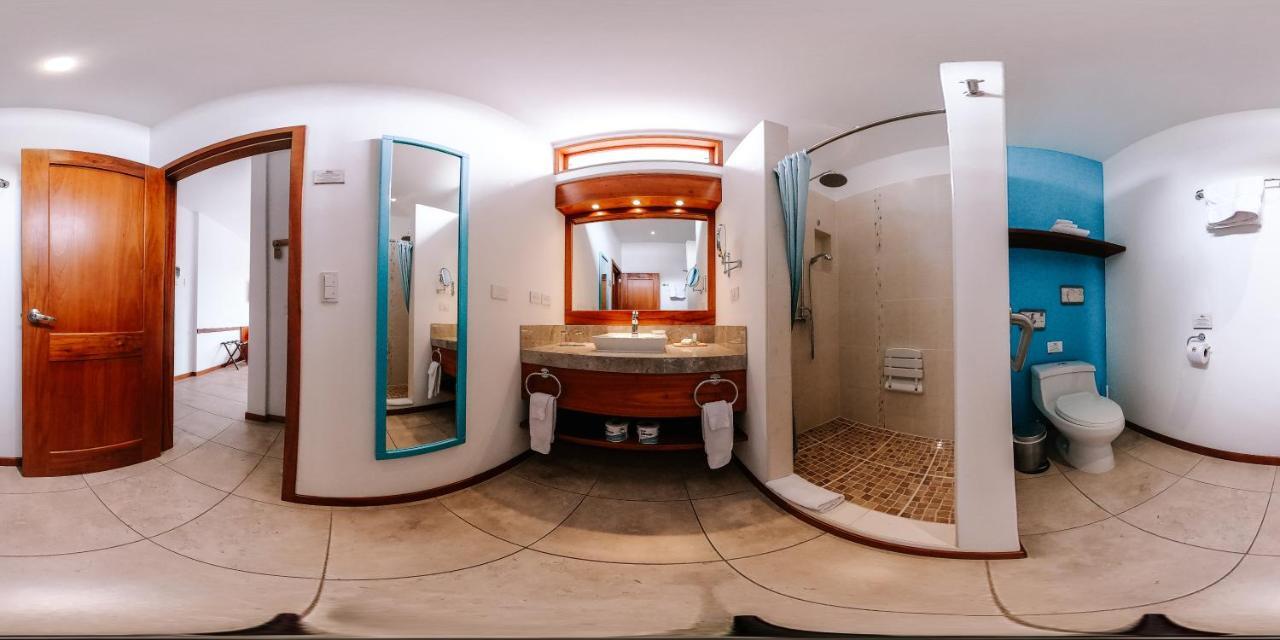 Hotel Cucuve 푸에르토아요라 외부 사진