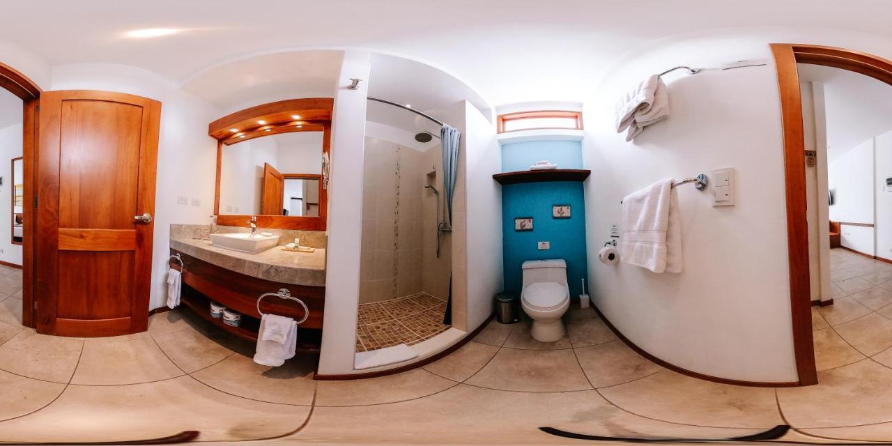 Hotel Cucuve 푸에르토아요라 외부 사진